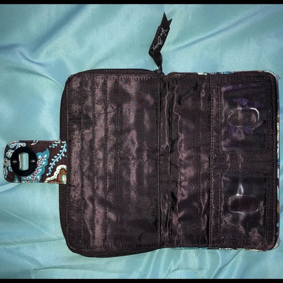 Vera Bradley Wallet - Picture 4 of 5
